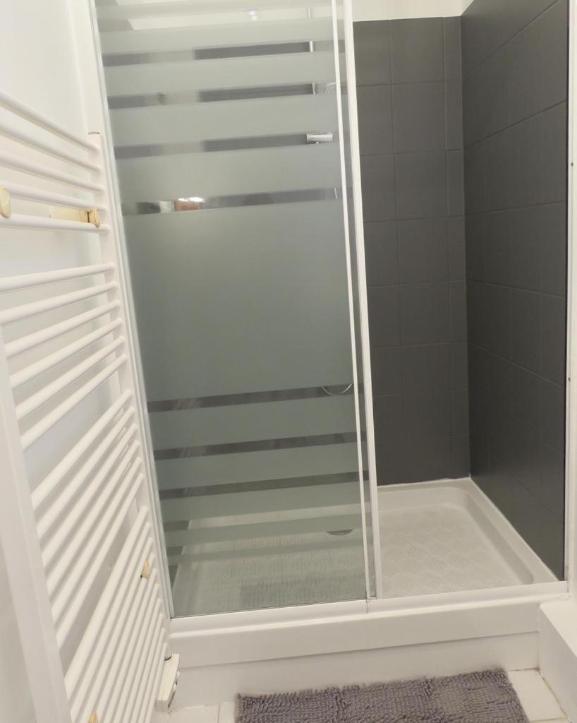 Le Skandi - 28 M² Renove Entre Gare & Centre-Ville Vichy Exterior photo